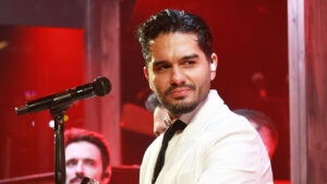 Χρήστος Μάστορας: Όταν ήμουν πιτσιρικάς, ντρεπόμουν να πάω μέχρι το περίπτερο