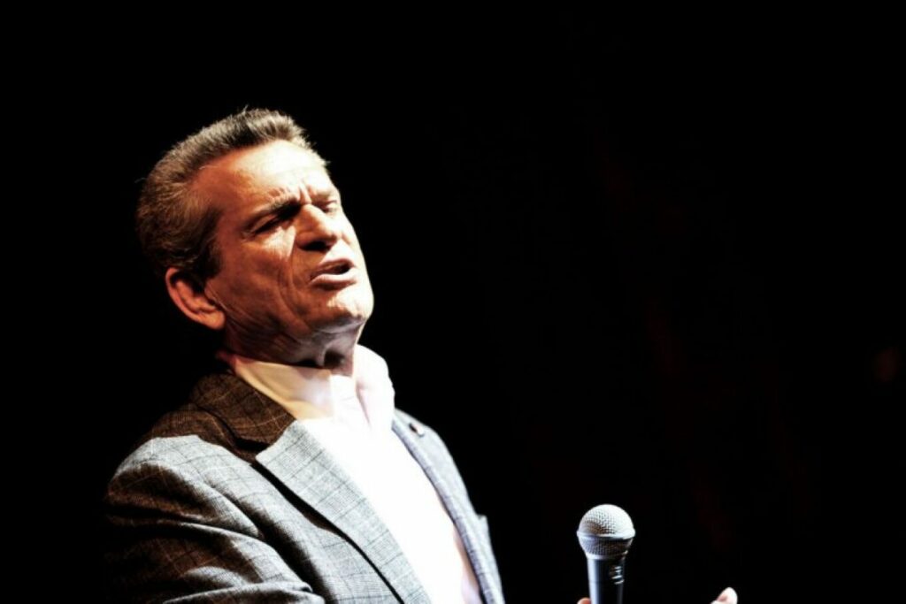 Γιώργος Μαργαρίτης: Έρχεται να «ξεσηκώσει» το Θέατρο Λυκαβηττού με τις επιτυχίες του