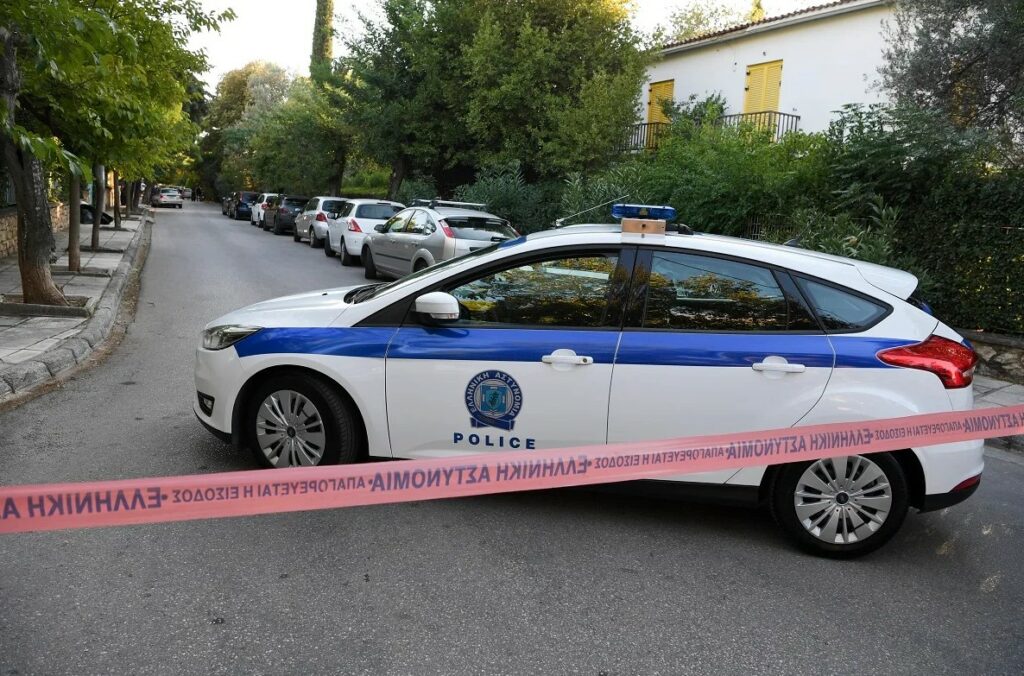 Θεσσαλονίκη: 72χρονη σκοτώθηκε όταν την καταπλάκωσε η καγκελόπορτα στο εξοχικό της