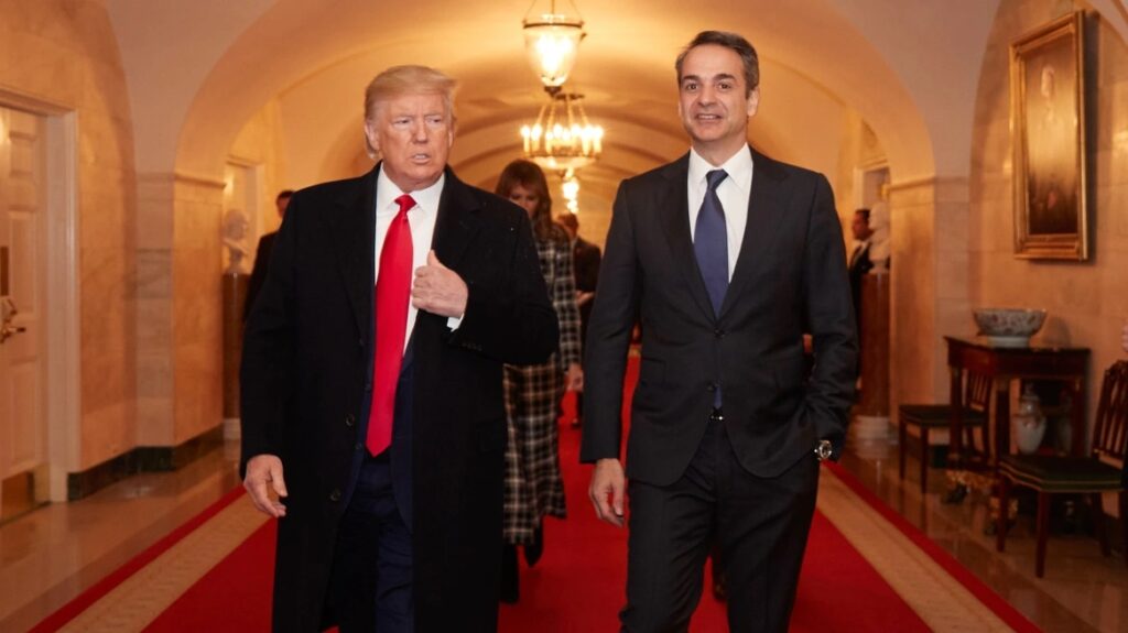 Ικανοποίηση στο Μαξίμου για τα σχόλια Τραμπ μετά τη συνέντευξη Μητσοτάκη στο Breitbart - Το μήνυμα διαπραγμάτευσης στην Ουάσινγκτον