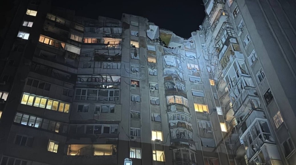 Ουκρανία: Δυο νεκροί και πέντε τραυματίες σε πλήγμα drone της Ρωσίας στην Οδησσό - BINTEO