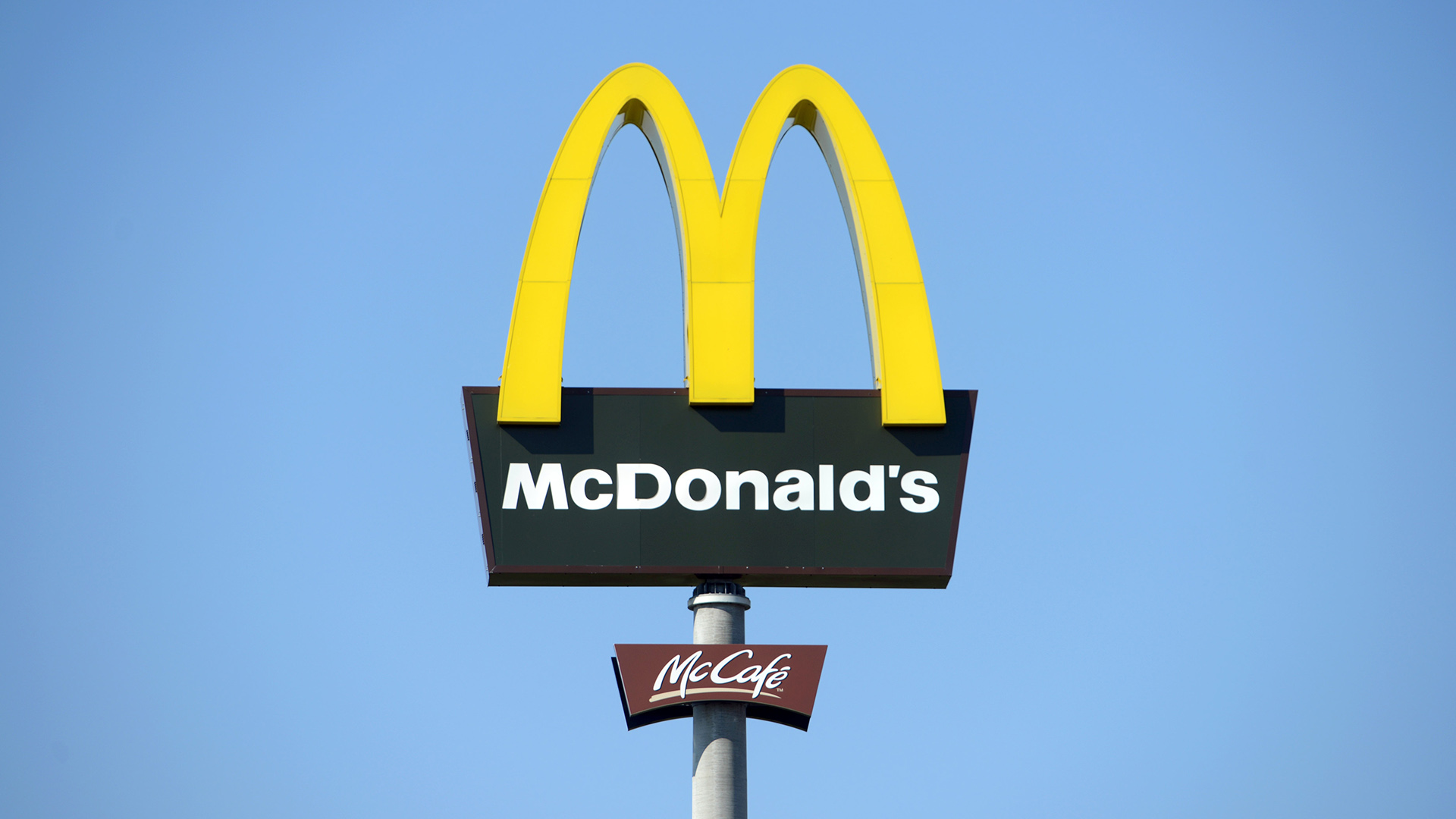 McDonald’s: Η υποχώρηση στις πωλήσεις εντείνει τη στρατηγική εκπτώσεω