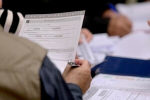 Πώς ξεσκεπάστηκε το κύκλωμα με τα κτηματολογικά γραφεία - Η καταγγελία για χρηματισμό και οι ταρίφες για το «γρηγορόσημο»