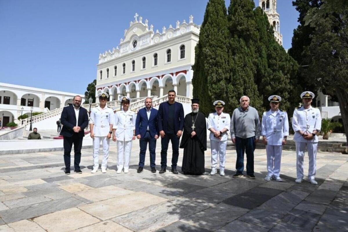 Κικίλιας: «Δημοπρατείται έργο 2,5 εκατομμυρίων ευρώ για την αναβάθμιση του κεντρικού λιμένα της Τήνου»