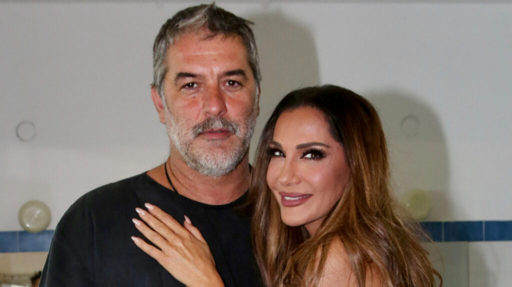 Βασίλης Μπισμπίκης για Δέσποινα Βανδή: Θέλω να κάνω κάτι μαζί της στο θέατρο, θα τη σκηνοθετήσω