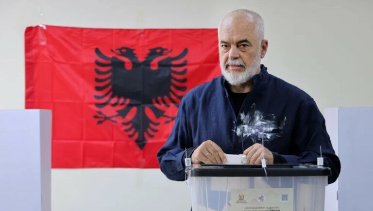 Εκλογές στην Αλβανία: Την Τρίτη τα πρώτα αποτελέσματα - Τι δείχνουν τα exit poll