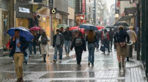 Καιρός: Επιστρέφει η σκόνη και τα 30άρια - Πού θα βρέξει σήμερα
