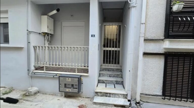 Λάρισα: Η κυνική ομολογία του 21χρονου και η ψυχραιμία του μετά το έγκλημα - Έβγαλε βόλτα τα σκυλιά του αφού σκότωσε τη μητέρα του