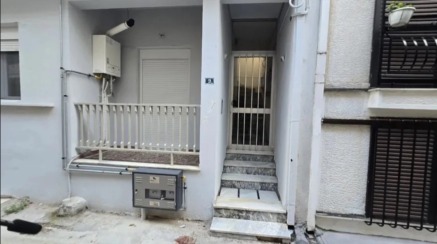 Λάρισα: Η κυνική ομολογία του 21χρονου και η ψυχραιμία του μετά το έγκλημα - Έβγαλε βόλτα τα σκυλιά του αφού σκότωσε τη μητέρα του