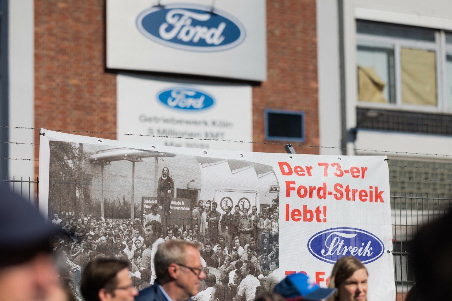 Γερμανία: Εργαζόμενοι της Ford σε 24ωρη απεργία για τη διατήρηση των θέσεων εργασίας
