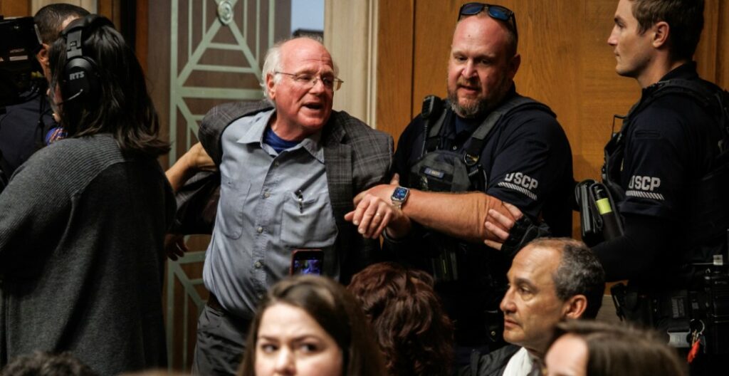 Συνελήφθη ο συνιδρυτής της Ben & Jerry’s για ακτιβιστική παρέμβαση υπέρ της Γάζας