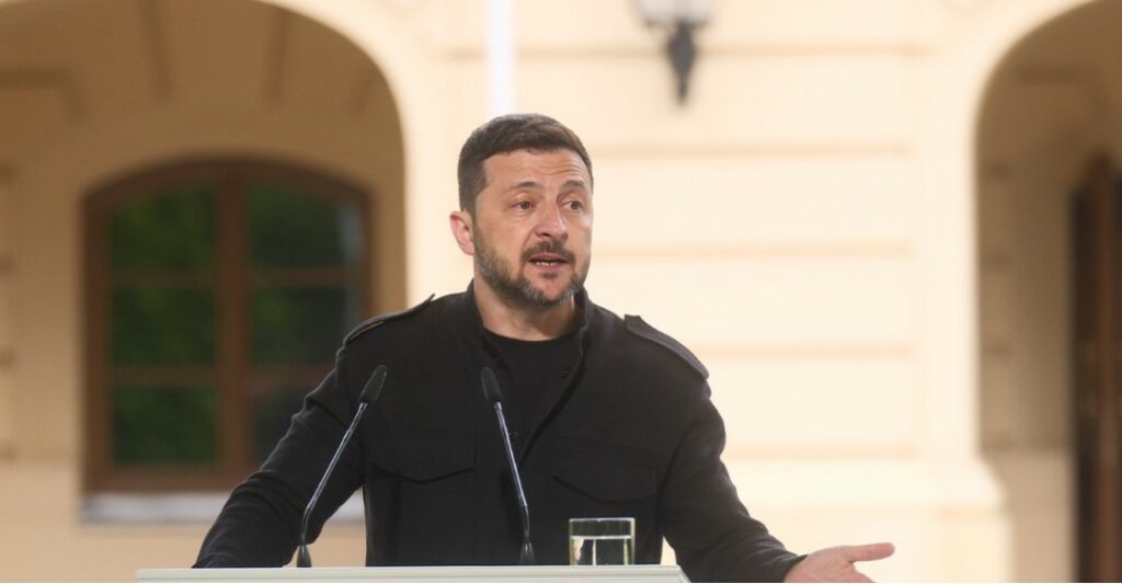 Στην Άγκυρα έφτασε ο Ζελένσκι: «Το Κίεβο θα αποφασίσει τα βήματά του μετά τη συνάντηση με τον Ερντογάν»