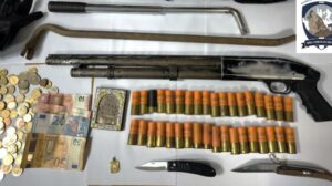 ΕΛ.ΑΣ: Εγκληματική οργάνωση άδειασε 33 εκκλησίες βγάζοντας σχεδόν 200.000 ευρώ - Τέσσερις συλλήψεις