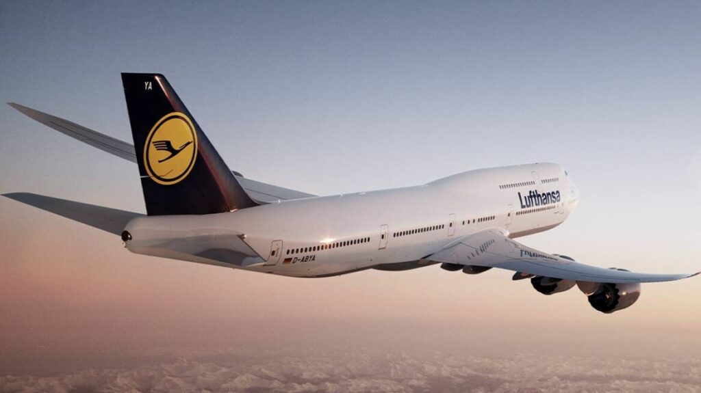 Πτήση της Lufthansa έμεινε χωρίς πιλότο για 10 λεπτά - Ο συγκυβερνήτης λιποθύμησε ενώ ο πιλότος ήταν στην τουαλέτα
