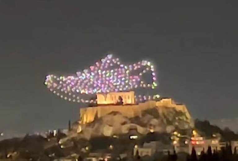 Εισαγγελική παρέμβαση για το drone show με φόντο την Ακρόπολη