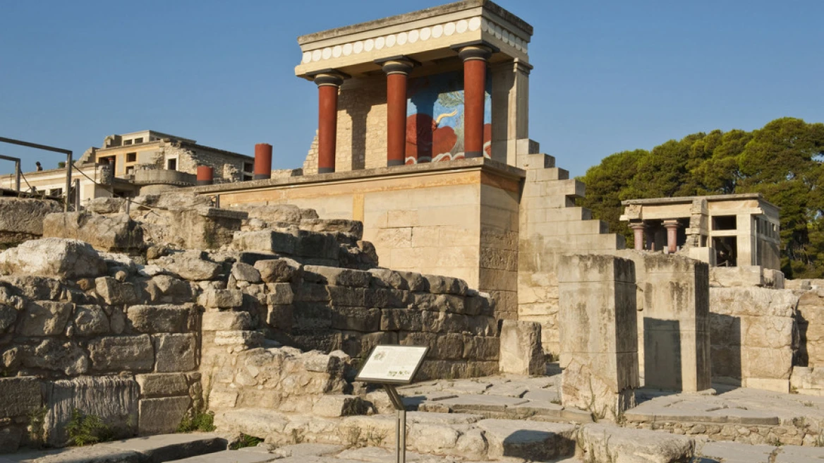 Κρήτη: Κατέρρευσε τοιχογραφία με δελφίνια στο ανάκτορο της Κνωσού λόγω θυελλωδών ανέμων