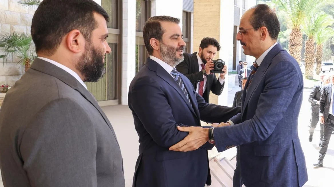 Milli İstihbarat Teşkilat Başkanı İbrahim Kalın ve Askeri Kurmaylar Suriye'nin Başkenti Şam'da Üstdüzey Temaslarda Bulunuyor. pic.twitter.com/nLqNF9lMtz— Türk Medya Ajansı🇹🇷🇵🇸🇶🇦 (@TurkMedyaAjansi) May 20, 2025