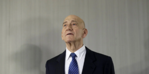 Εχούντ Ολμέρτ: Κοντά σε έγκλημα πολέμου αυτό που κάνει το Ισραήλ στη Γάζα