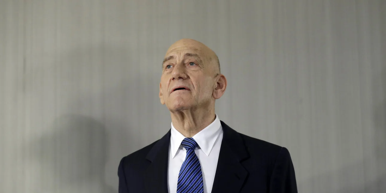 Εχούντ Ολμέρτ: Κοντά σε έγκλημα πολέμου αυτό που κάνει το Ισραήλ στη Γάζα