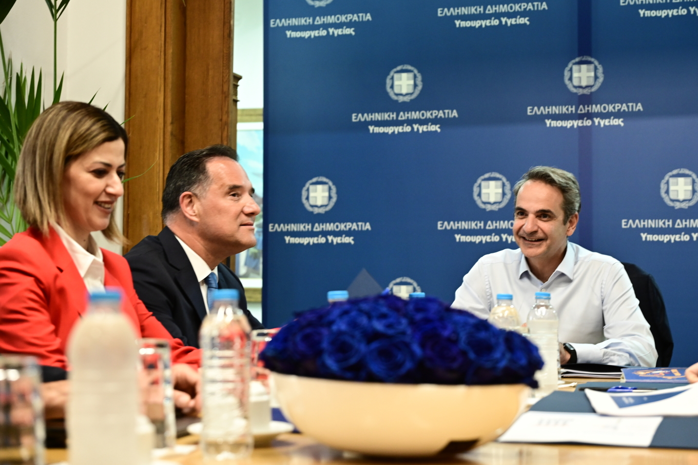 Μητσοτάκης στο Υπουργείο Υγείας: Νέος τηλεφωνικός αριθμός, 1566, για οποιαδήποτε απορία σχετικά με το ΕΣΥ, μέχρι τις 15 Ιουλίου