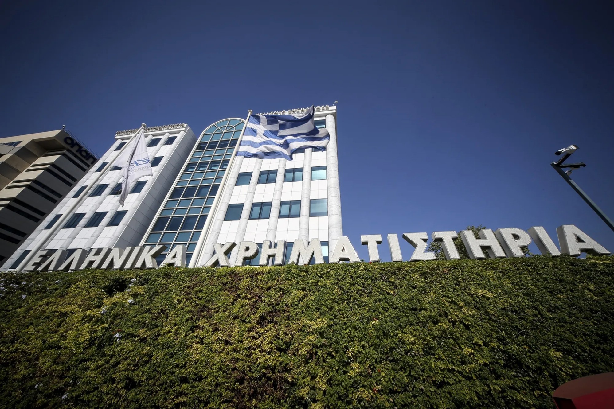 Χρηματιστήριο: Οι τράπεζες τραβούν μπροστά – Στήριγμα αλλά και προειδοποιητικό καμπανάκι