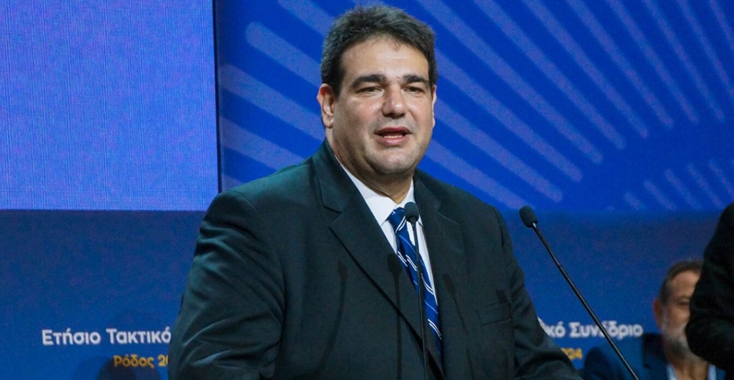 Θ. Λιβάνιος: Αν συνεχίσουμε έτσι, σε λίγες 10ετίες θα ζούμε όλοι στις πόλεις και το 95% της χώρας θα είναι ερημωμένο ή θα ζει μόνο από τον τουρισμό