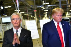 Apple vs Τραμπ: Η αντίσταση της εταιρείας στην πίεση από τον Λευκό Οίκο