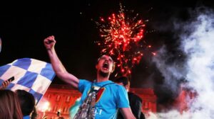 Η ομάδα του Αντόνιο Κόντε «σφράγισε» τον τίτλο με εμφατικό τρόπο χτες και το τελευταίο σφύριγμα του διαιτητή σήμανε την έναρξη ενός θεαματικού, ακατάβλητου πάρτι