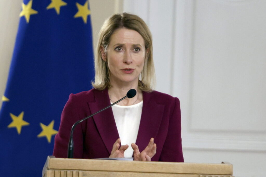 Η Κάγια Κάλας ζητά την άσκηση της «μέγιστης διεθνούς πίεσης» επί της Ρωσίας μετά τη νέα πολύνεκρη επίθεση