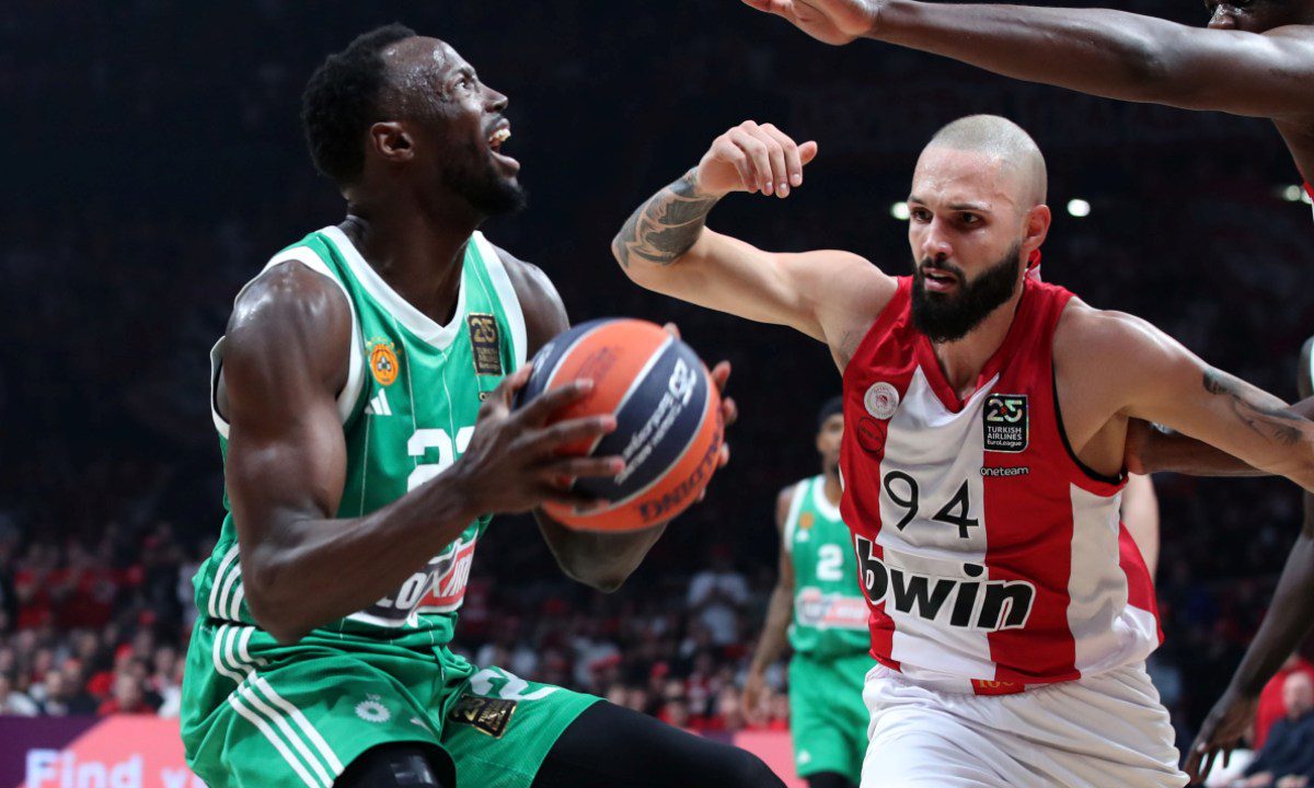 Euroleague: Νικητής ο Ολυμπιακός στον μικρό τελικό - Πρωταγωνιστές Πίτερς και Βεζέ