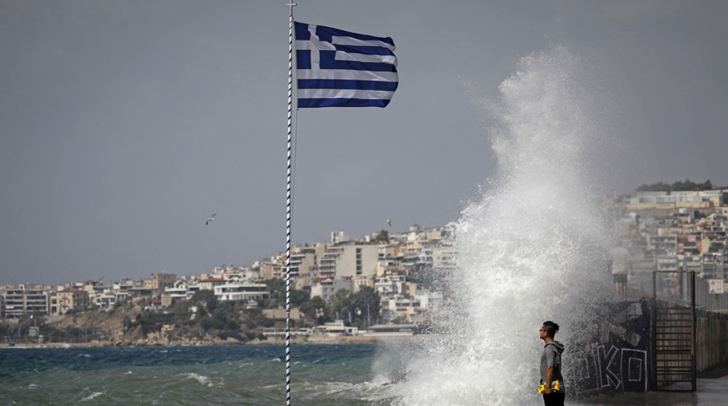 Καιρός: Πτώση της θερμοκρασίας και ισχυροί βοριάδες - Πού θα βρέξει