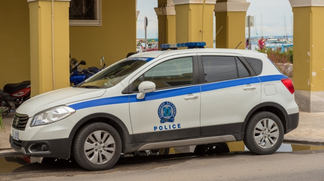 Ζάκυνθος: Θρίλερ με νεκρή γυναίκα μέσα στο σπίτι της - Είχε τραύμα στον λαιμό
