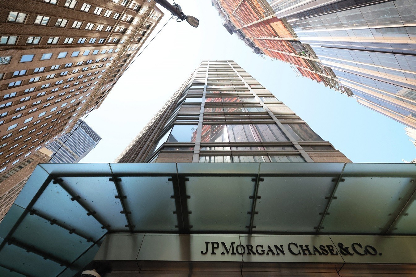 Γαλλία: Πρόστιμο στη JPMorgan για την αγορά ενέργειας