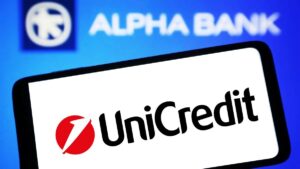 Unicredit: Νέα δυναμική δίνει η αύξηση μεριδίου της ιταλικής τράπεζας στην Alpha Bank