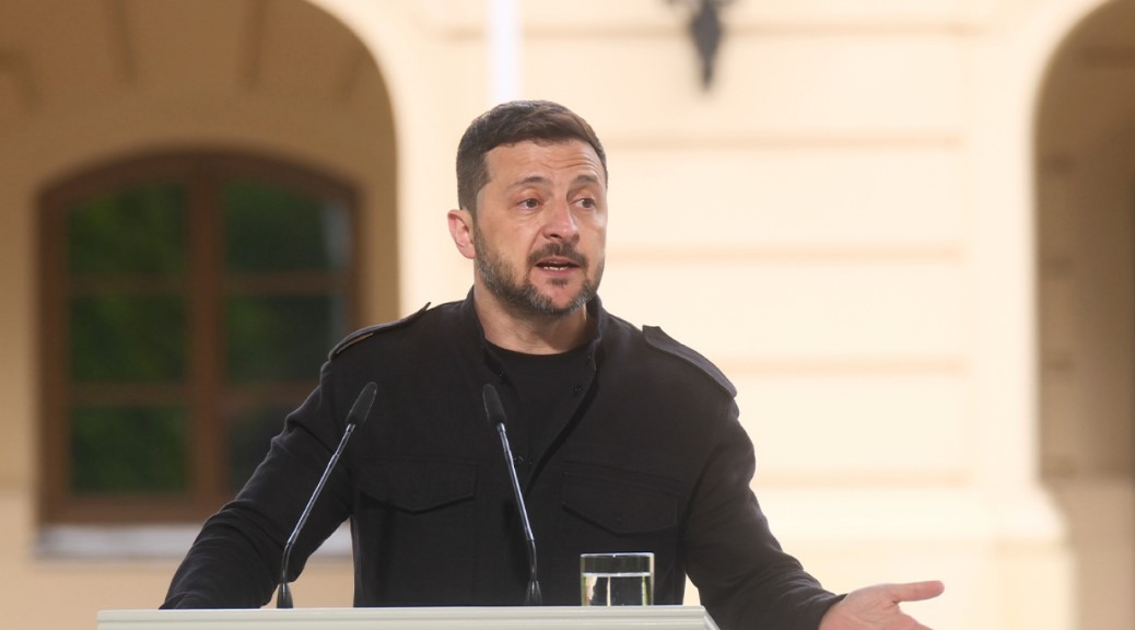 Ουκρανία: Δέχεται, υπό όρους, απευθείας συνομιλίες με τη Ρωσία, τη Δευτέρα στην Κωνσταντινούπολη