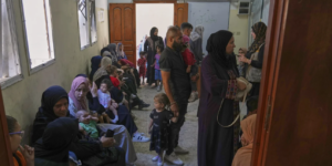 Εκκενώνει νοσοκομείο στη βόρεια Λωρίδα της Γάζας ο ισραηλινός στρατός
