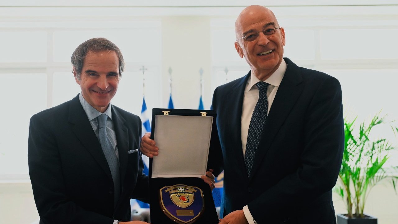 Νίκος Δένδιας: Η ασφάλεια των πυρηνικών σταθμών στο επίκεντρο της συνάντησής του με τον γενικό διευθυντή του ΔΟΑΕ