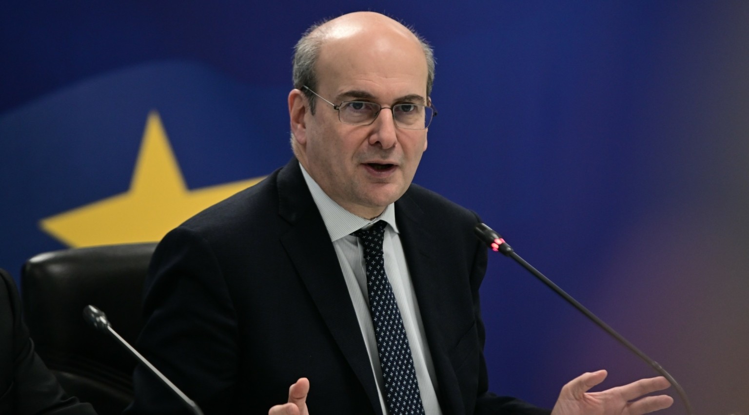 Κωστής Χατζηδάκης: Μελετάται η υποκατάσταση του ΟΠΕΚΕΠΕ από την ΑΑΔΕ