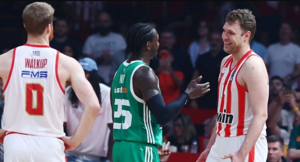 Basket League: Σήμερα ο τρίτος τελικός - Παναθηναϊκός και Ολυμπιακός ψάχνουν τη νίκη μετά το επεισοδιακό 1-1 στο ΣΕΦ