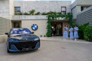 The BMW Oikos: Καινοτομία και πολυτέλεια με φόντο την Αθηναϊκή Ριβιέρα