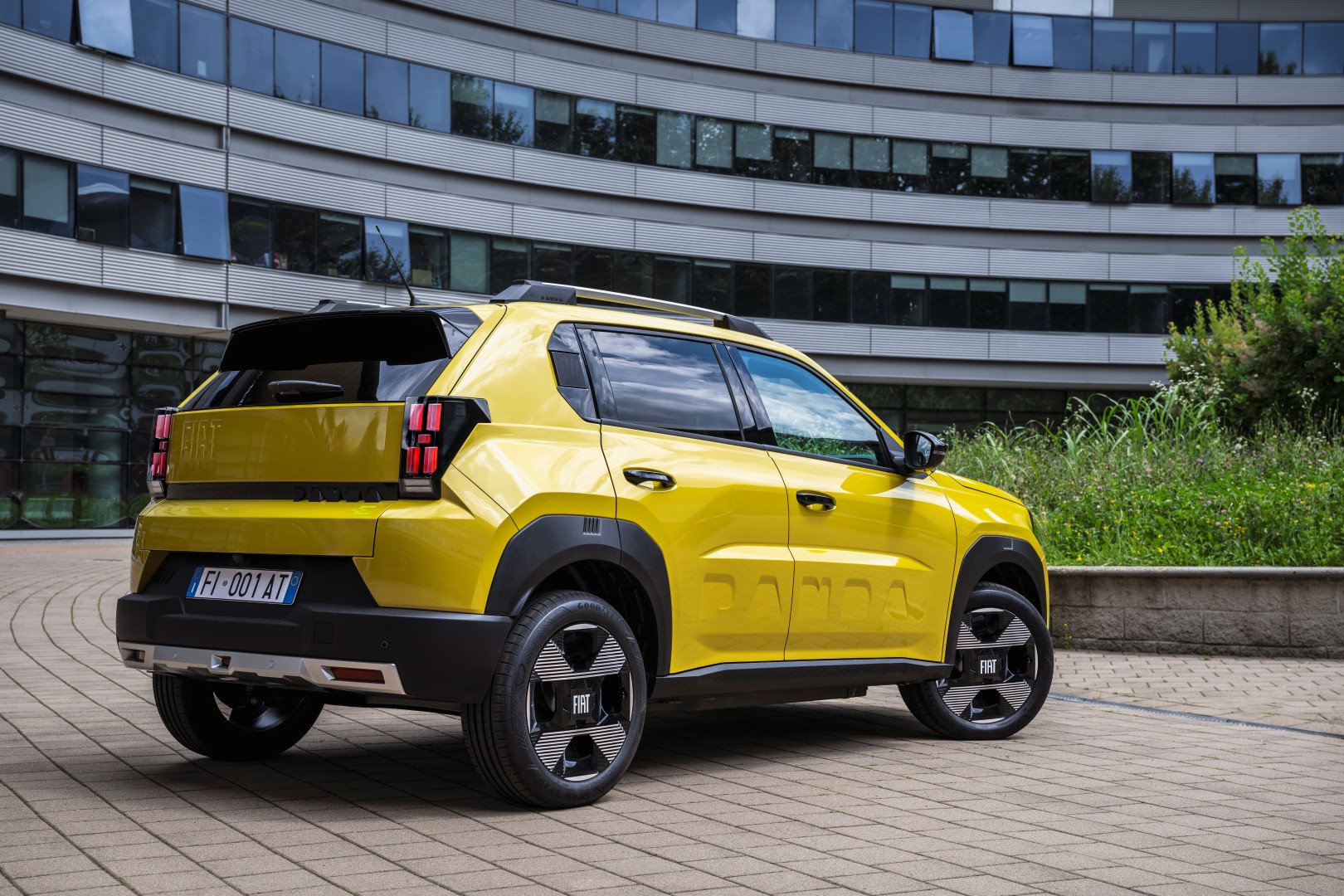 Fiat Grande Panda: Στην Ελλάδα με τιμή από 20.800 ευρώ