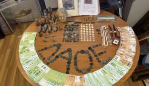 Απάτη με πλαστούς πίνακες: Αντιμέτωποι με βαριά κακουργήματα, θα απολογηθούν αύριο και τη Δευτέρα οι κατηγορούμενοι