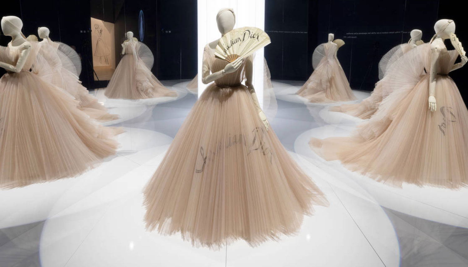 DIOR