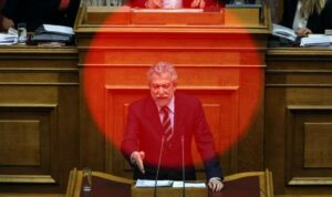 Το Μαξίμου αξιολογεί Λοβέρδο και Κοντονή - Ανοιχτό το ενδεχόμενο να μπουν στα ψηφοδέλτια της ΝΔ