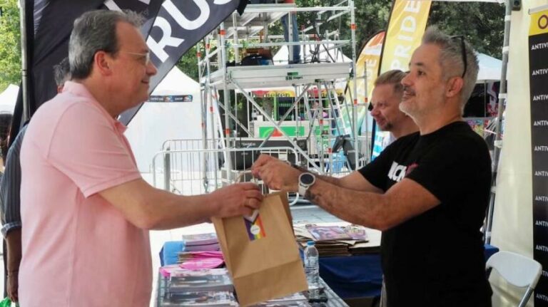 Στο Athens Pride ο Φάμελλος: Η ισότητα στα δικαιώματα είναι η βάση της δημοκρατίας
