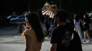 Καιρός: Ανεβαίνει από σήμερα ο υδράργυρος - Ψυχρή λίμνη φέρνει ανατροπές