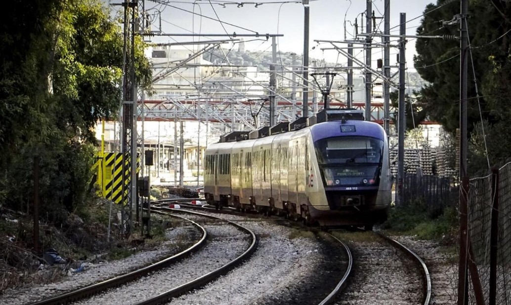 Hellenic Train: Σε 24ωρη απεργία προχωρούν σήμερα οι μηχανοδηγοί