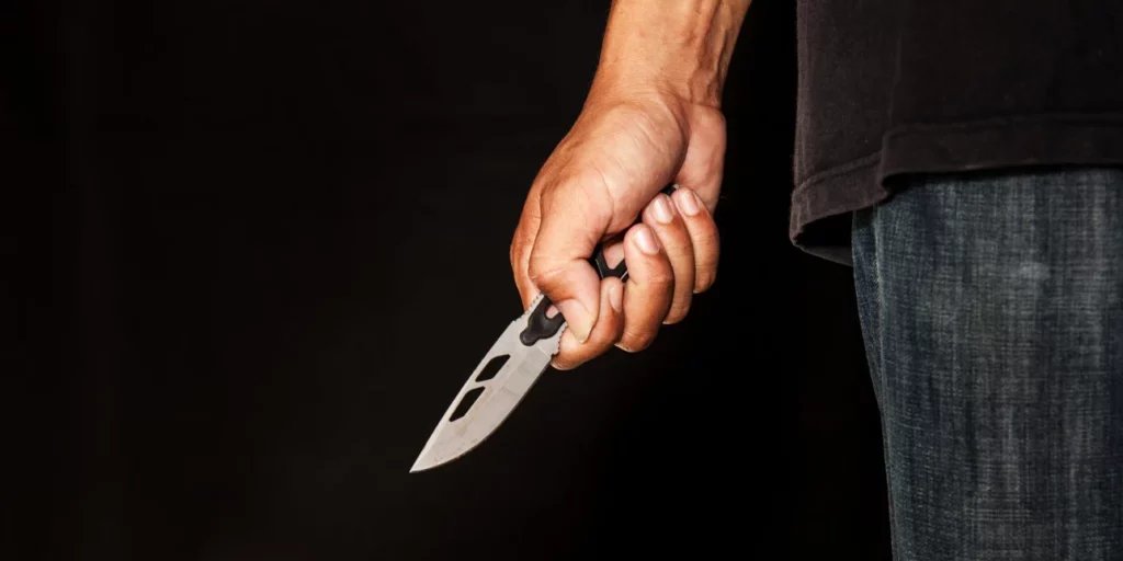 Σοβαρό περιστατικό στο Ηράκλειο Κρήτης - Πελάτης μαχαίρωσε ιδιοκτήτη μπαρ