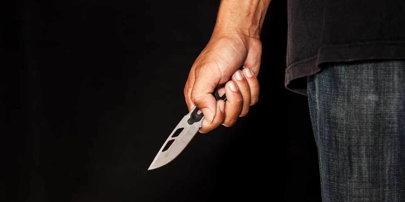 Σοβαρό περιστατικό στο Ηράκλειο Κρήτης - Πελάτης μαχαίρωσε ιδιοκτήτη μπαρ