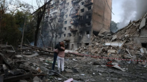 Τουλάχιστον 12 οι νεκροί σε Κίεβο και Οδησσό από τα χτυπήματα της Ρωσίας